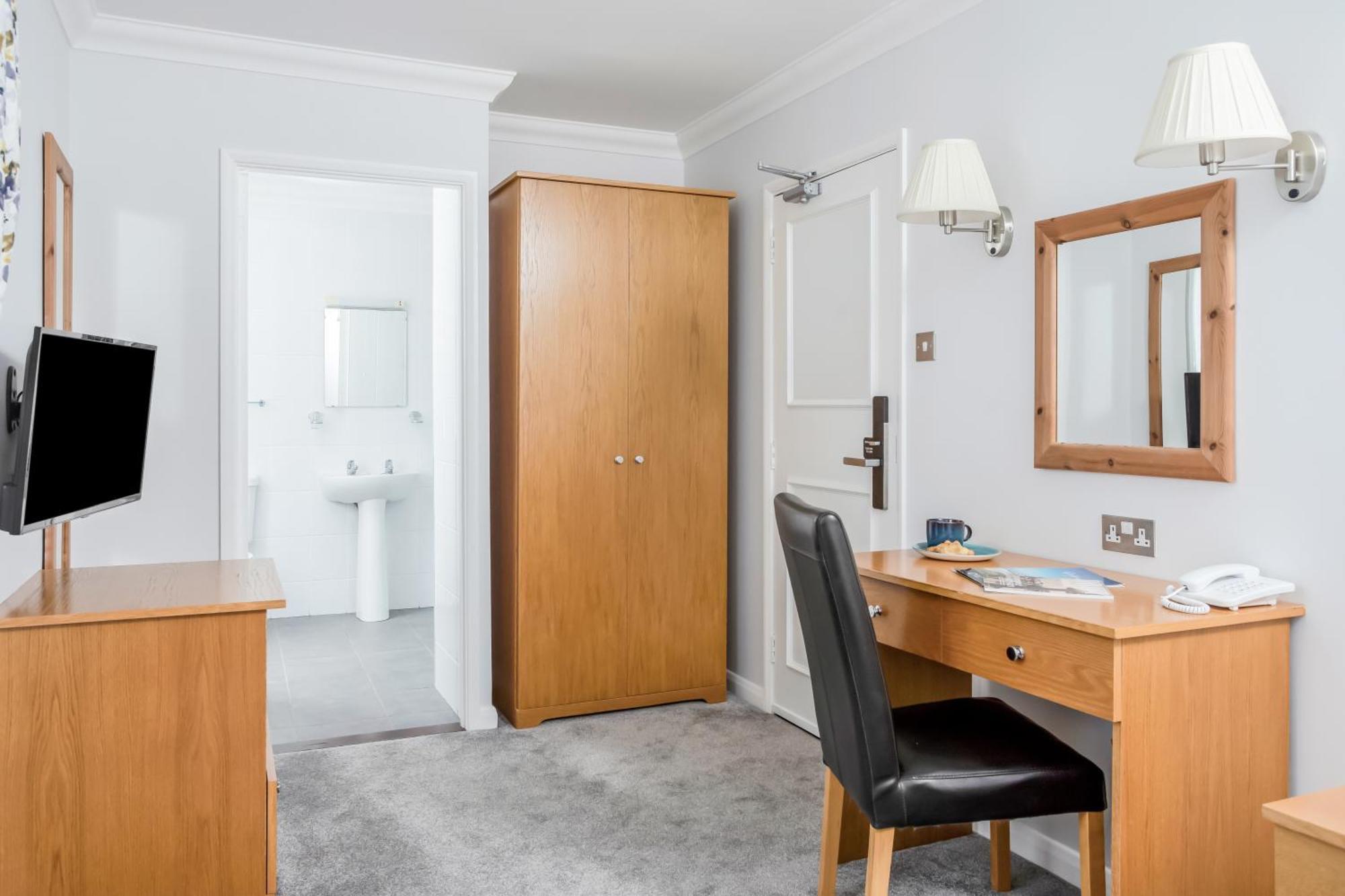 The Kilbirnie Hotel New Quay Dış mekan fotoğraf